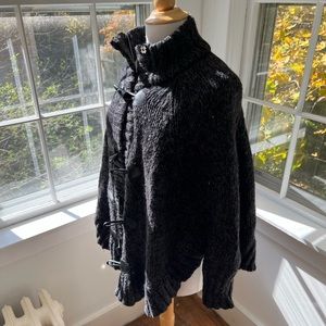MICHAEL KORS chunky warm alpaca blend poncho cardigan horn buttons